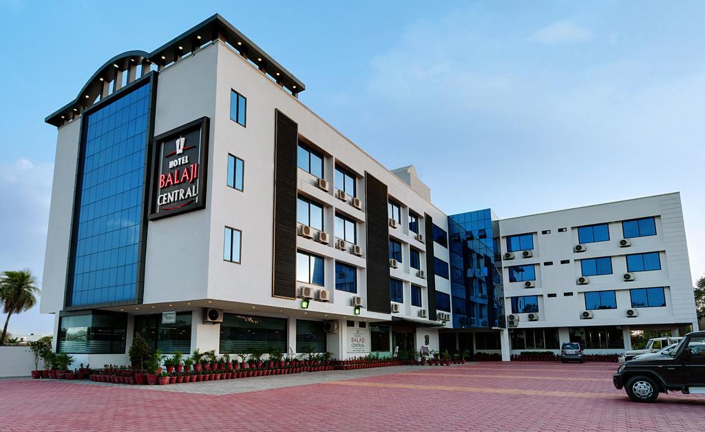 Hotel Balaji Central Ratlām Buitenkant foto