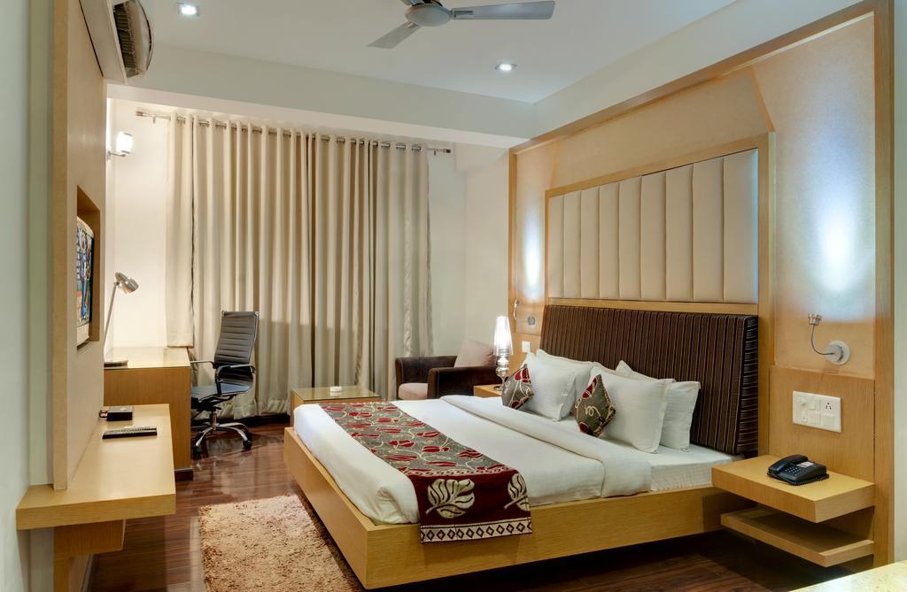 Hotel Balaji Central Ratlām Kamer foto