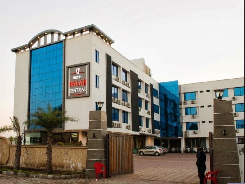Hotel Balaji Central Ratlām Buitenkant foto