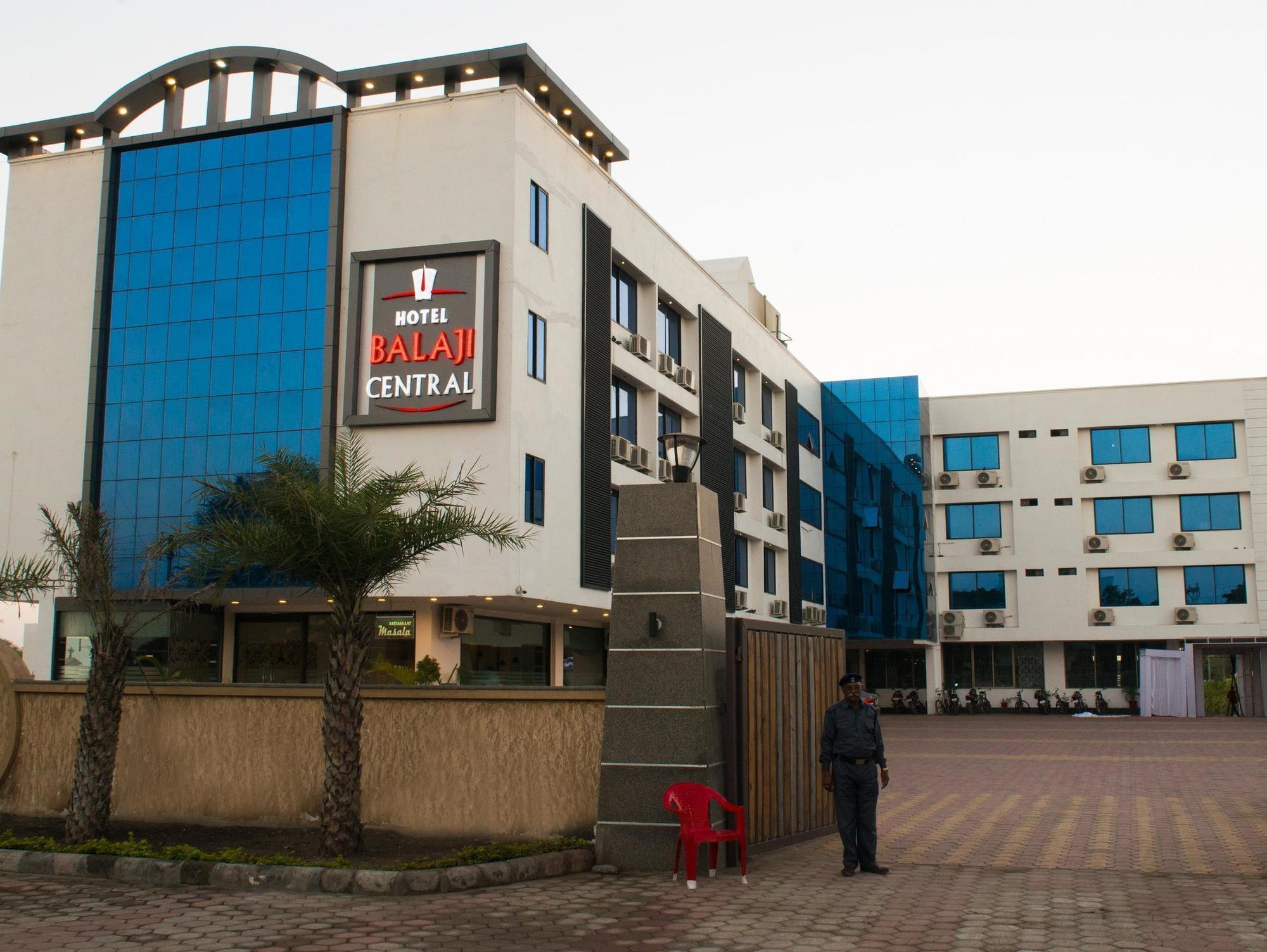 Hotel Balaji Central Ratlām Buitenkant foto