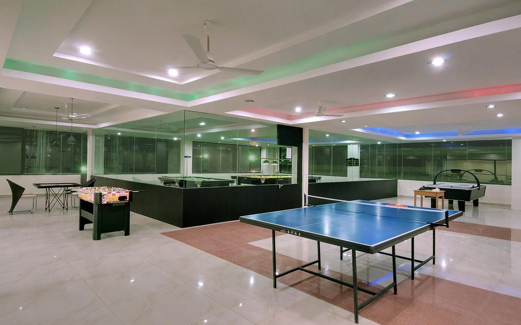 Hotel Balaji Central Ratlām Buitenkant foto