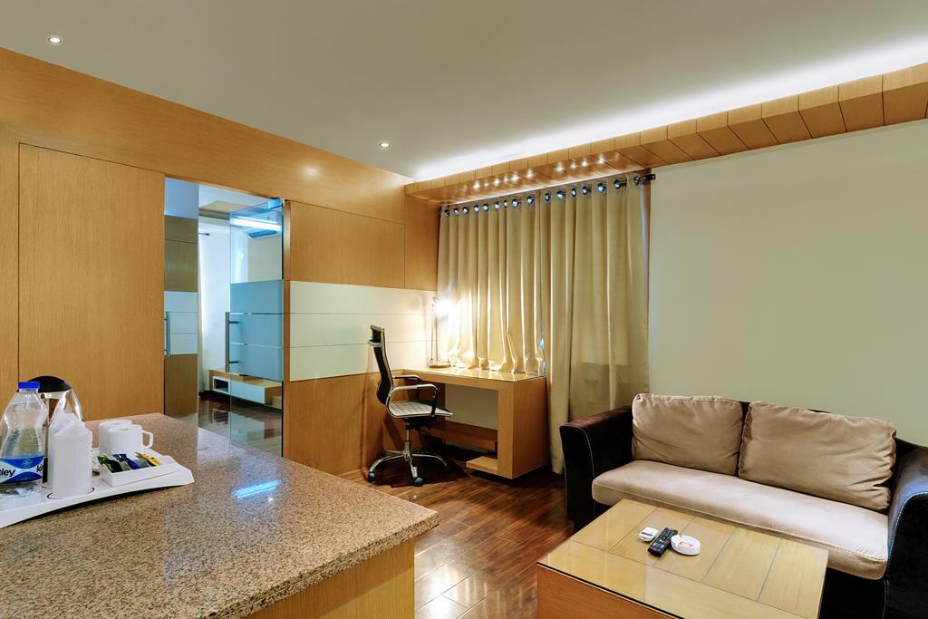 Hotel Balaji Central Ratlām Buitenkant foto